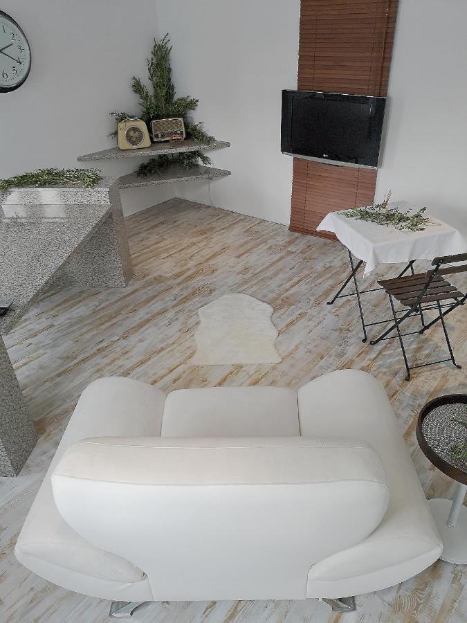 Naehe Starnberger See, Schoene Ferienwohnung, Gaestewohnung 125qm Eg Und Og Kontaktfrei * Munsing