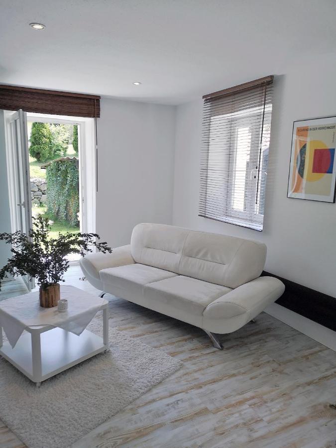 Naehe Starnberger See, Schoene Ferienwohnung, Gaestewohnung 125qm Eg Und Og Kontaktfrei