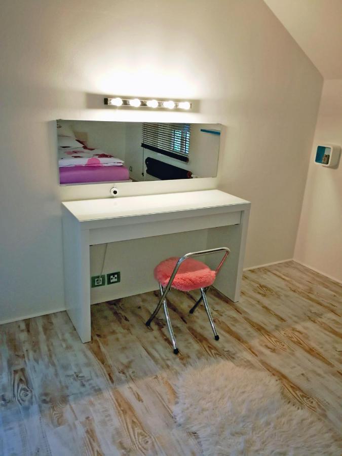 Naehe Starnberger See, Schoene Ferienwohnung, Gaestewohnung 125qm Eg Und Og Kontaktfrei Apartment Munsing
