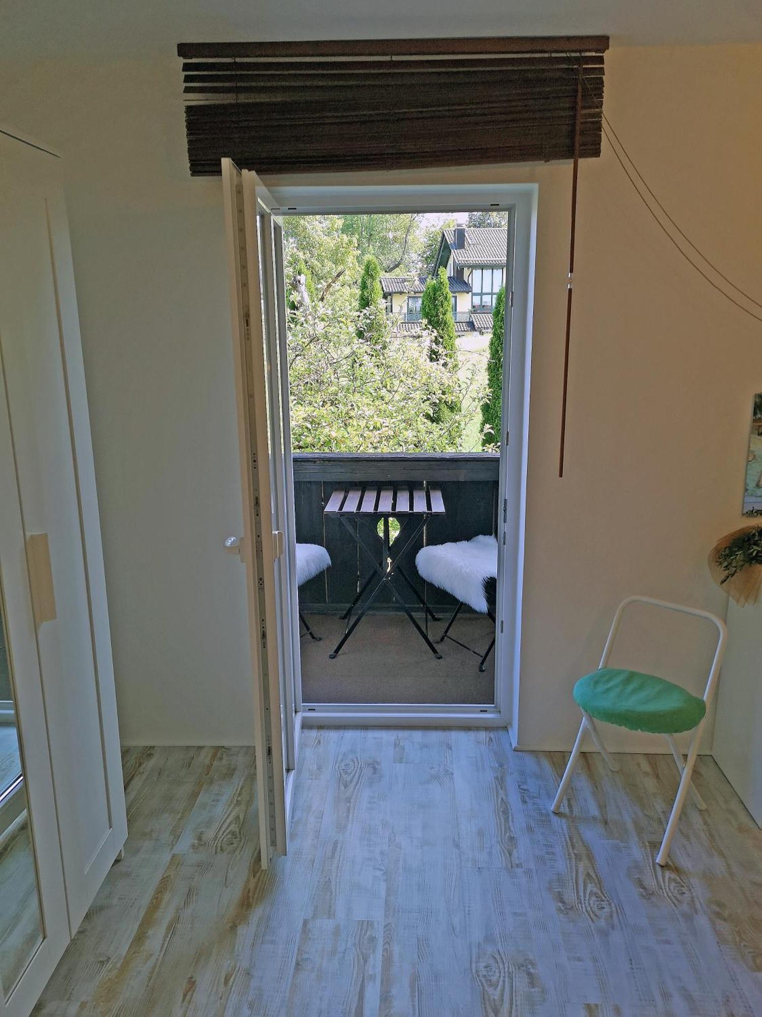 Naehe Starnberger See, Schoene Ferienwohnung, Gaestewohnung 125qm Eg Und Og Kontaktfrei